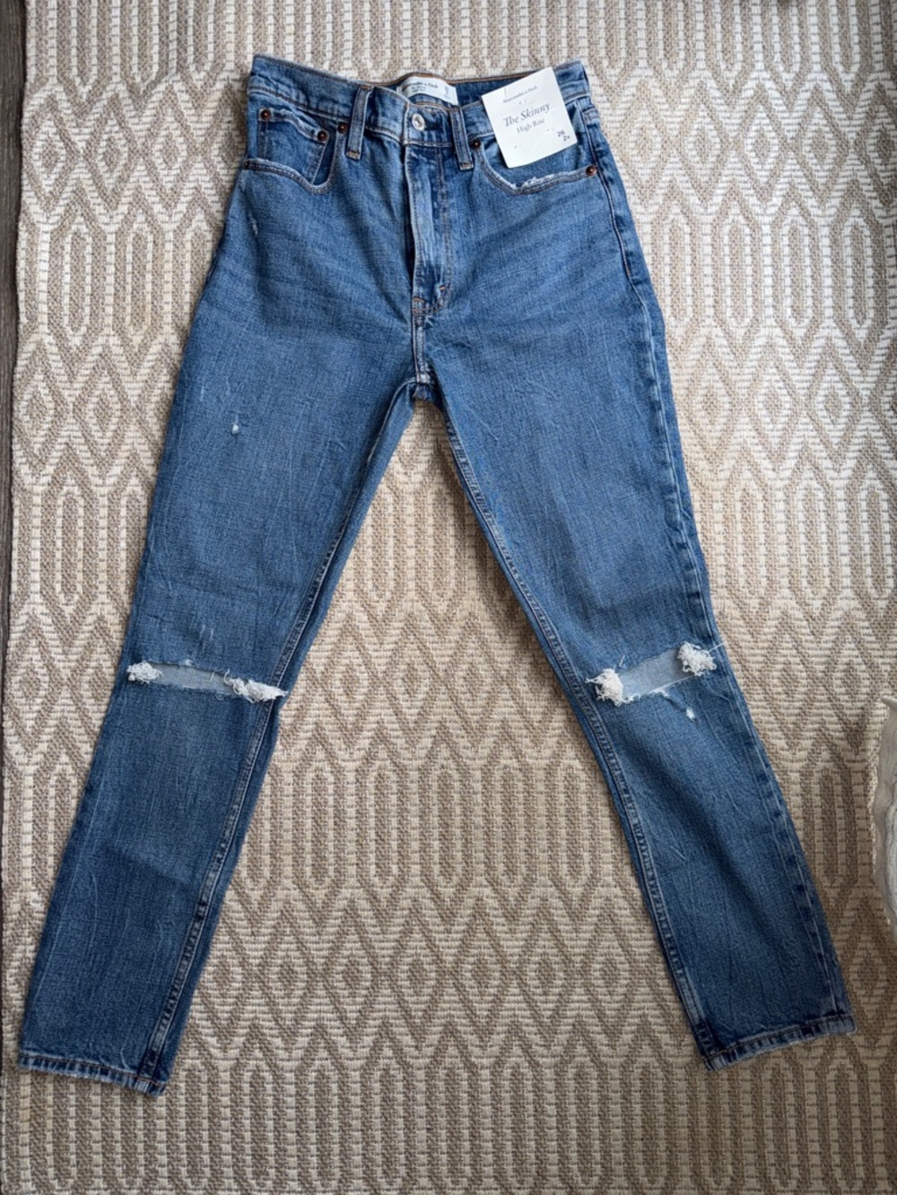 Abercrombie & Fitch Distressed Skinny Jeans in Blue Wash